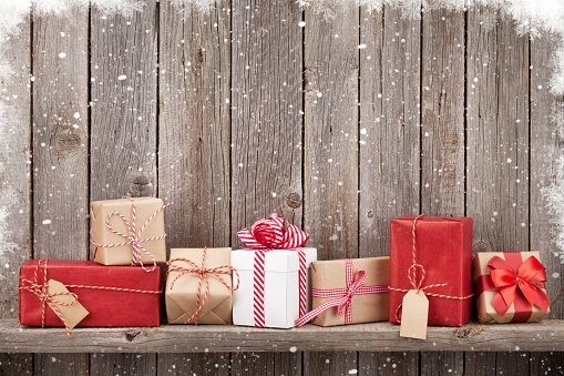 Tips for Avoiding Pirated and Counterfeit Goods this Season